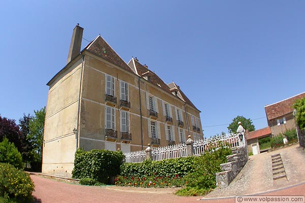 le chateau du 19eme de Saint Micaud
